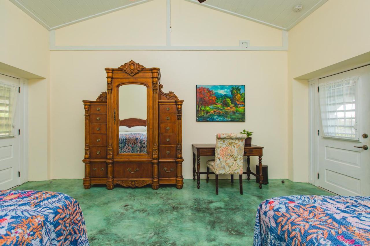 Frederiksted Feather Leaf Inn מראה חיצוני תמונה