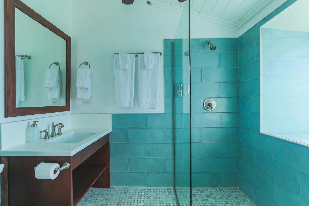 Frederiksted Feather Leaf Inn מראה חיצוני תמונה